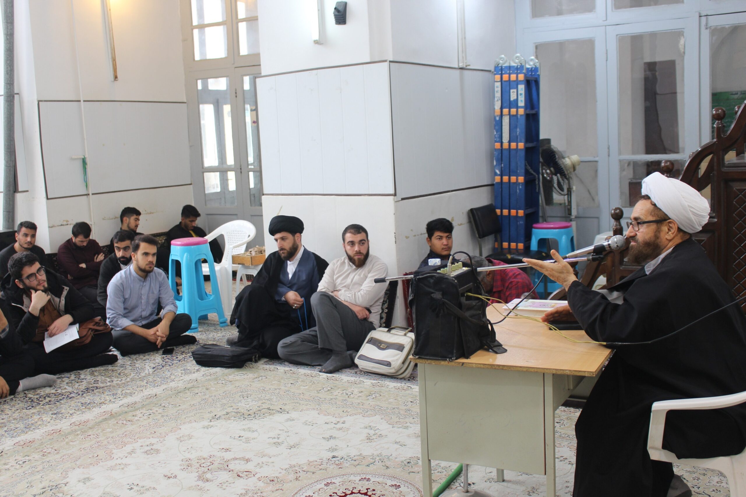 نشست مدیر ستاد اقامه نماز مازندران با طلاب حوزه علمیه مصطفی خان ساری برگزار شد