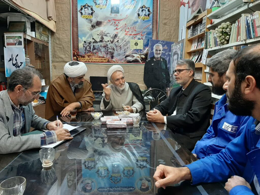 مدیر ستاد اقامه نماز استان از کارخانه الکترونیک خودرو شرق بازدید کرد