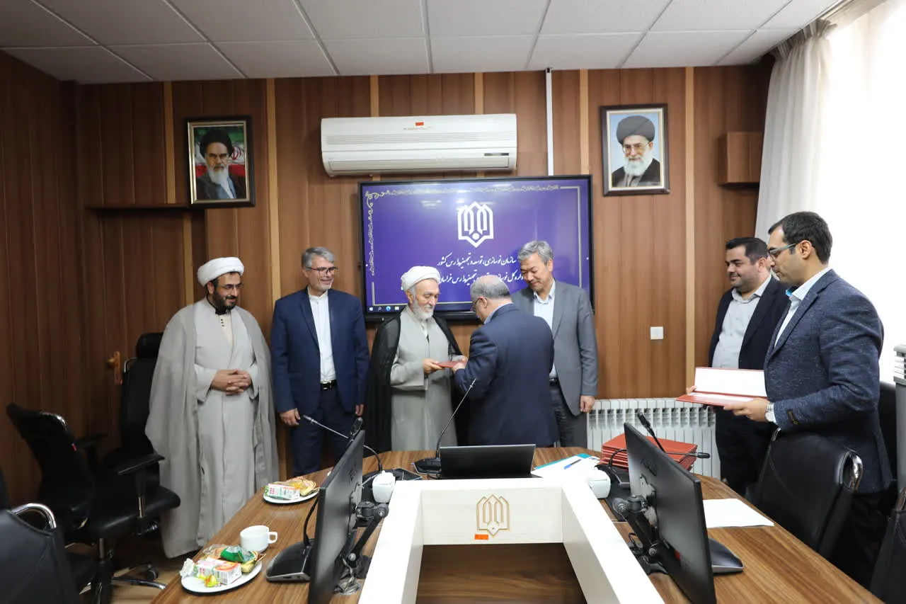 جلسه شورای اقامه نماز اداره کل نوسازی، توسعه وتجهیز مدارس برگزار شد
