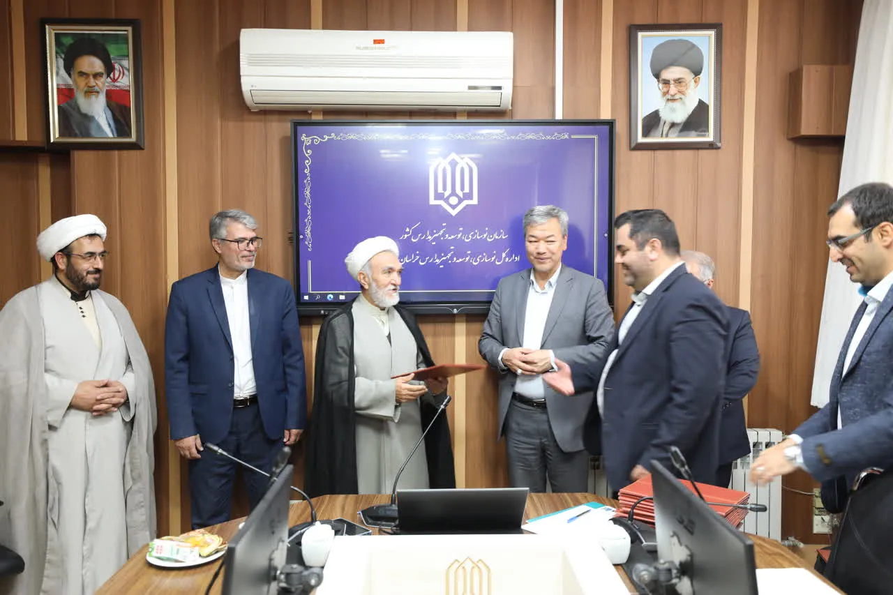 جلسه شورای اقامه نماز اداره کل نوسازی، توسعه وتجهیز مدارس برگزار شد