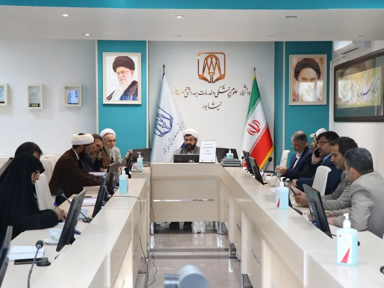 با حضور مدیر ستاد اقامه نماز استان، جلسه شورای فرهنگی علوم پزشکی نیشابور برگزار شد