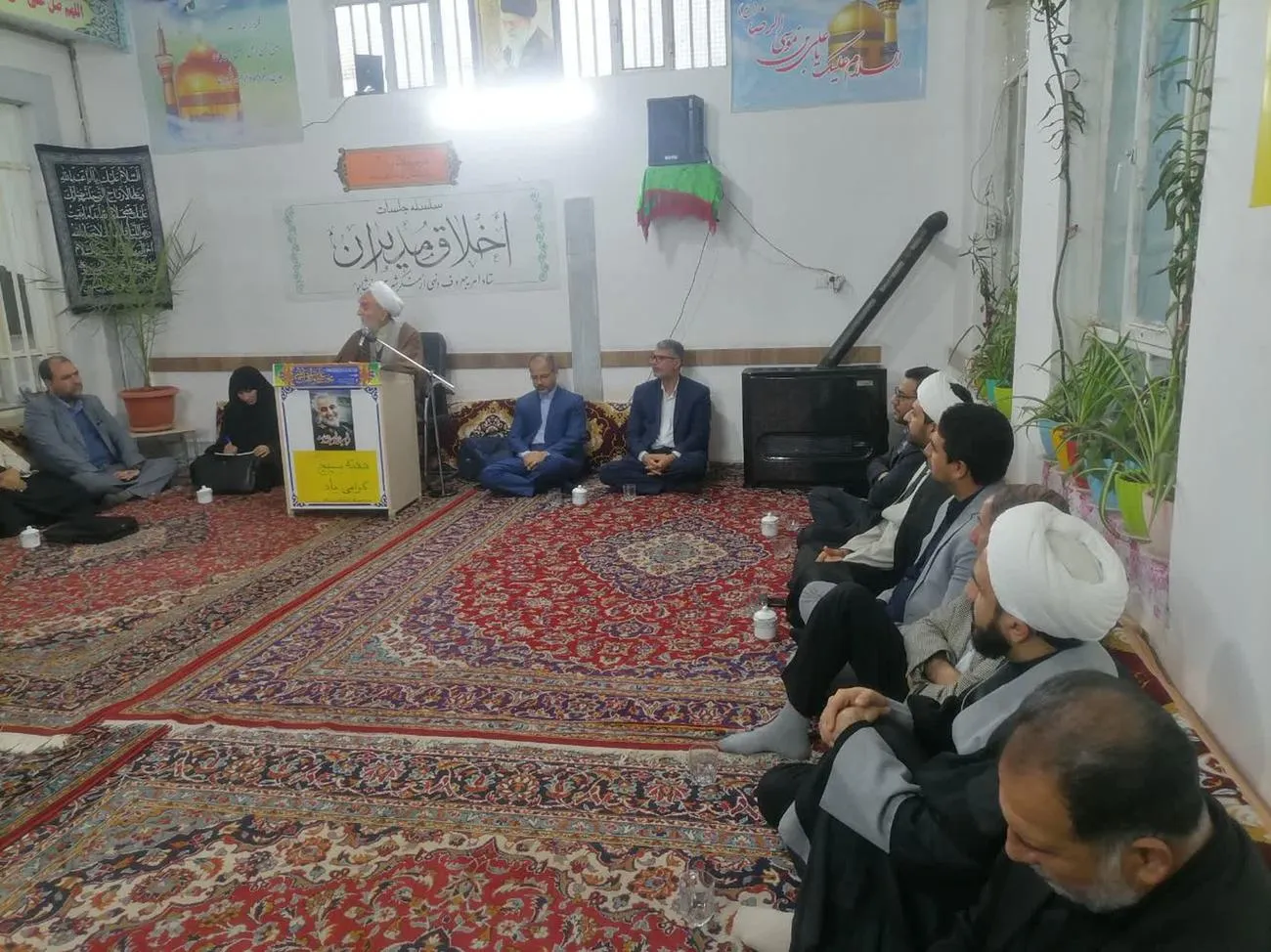 مدیر ستاد اقامه نماز استان در جلسه اخلاق مدیران شهرستان نیشابور شرکت کرد