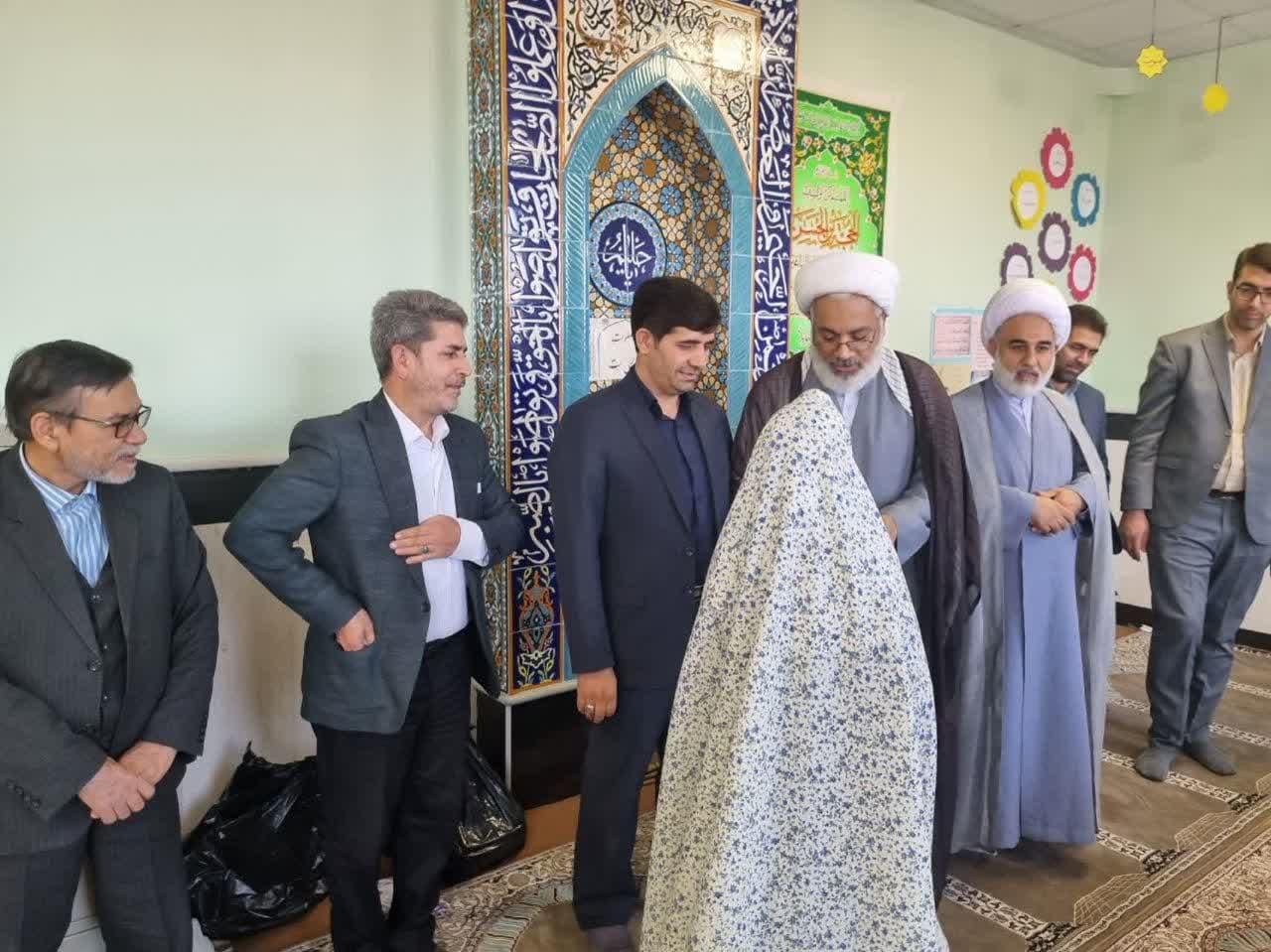 نماز جماعت مدارس خراسان شمالی