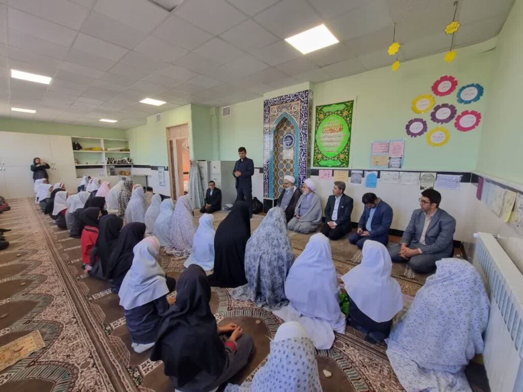 نماز جماعت مدارس خراسان شمالی