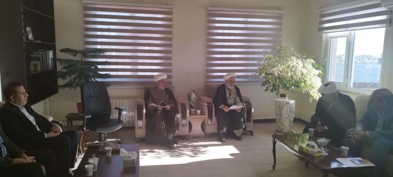 دومین جلسه تشکیل کمیسیون تخصصی سی امین اجلاس سراسری نماز در کرمانشاه برگزار شد-2