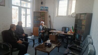 مدیر ستاد اقامه نماز استان کردستان با امام جمعه دیواندره دیدار کرد