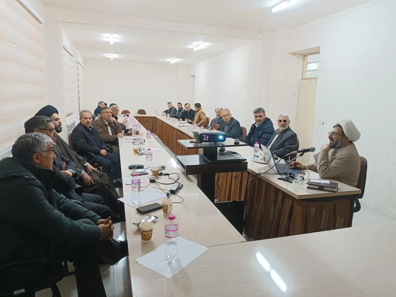 دوره آموزشی نماز دبیران پایه هشتم مدارس پسرانه در اردبیل