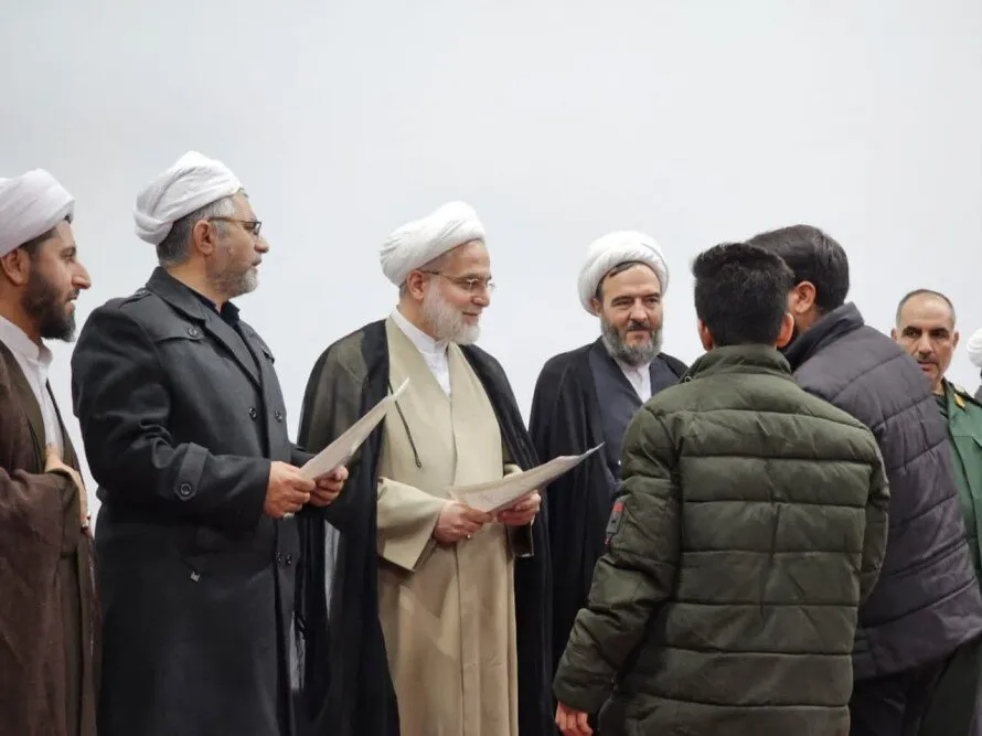 پیش اجلاسیه نماز با حضور نماینده ولی فقیه در بیجار برگزار شد