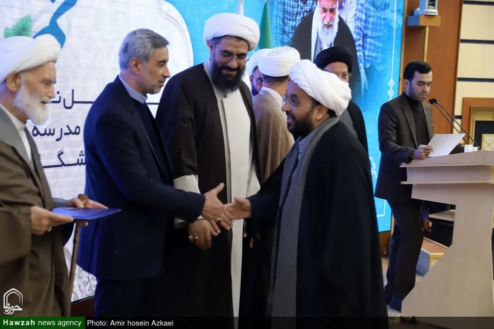 اجلاس استانی نماز در همدان برگزار شد