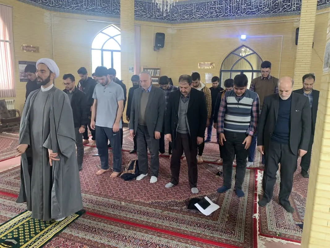 بازدید مدیر ستاد اقامه نماز از نمازخانه های ادارات