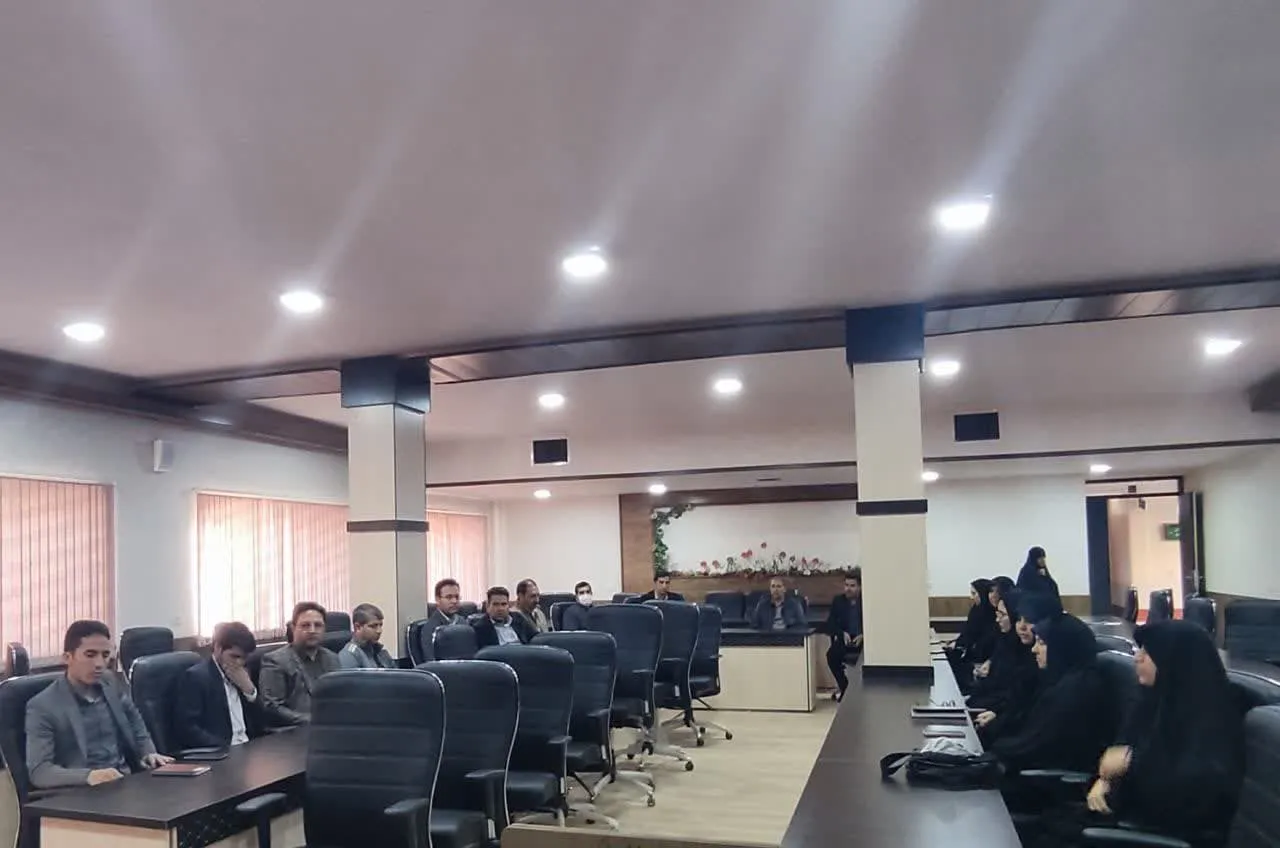 جلسه شورای اقامه نماز اداره آموزش و پرورش عشایری استان کرمان