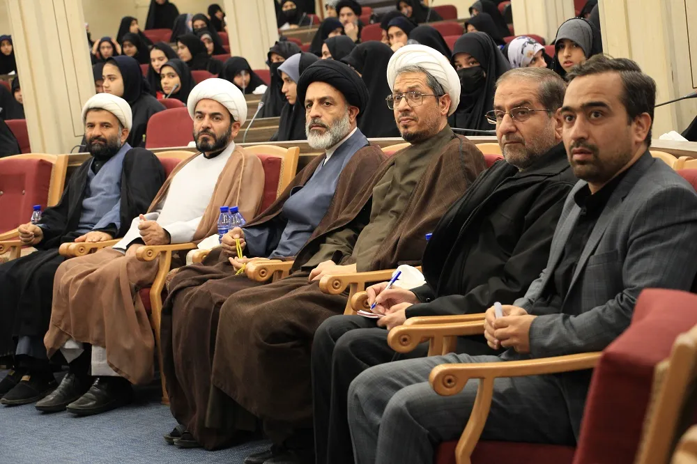 پیش اجلاس دانش آموزی هشتمین اجلاس استانی نماز قم برگزار شد