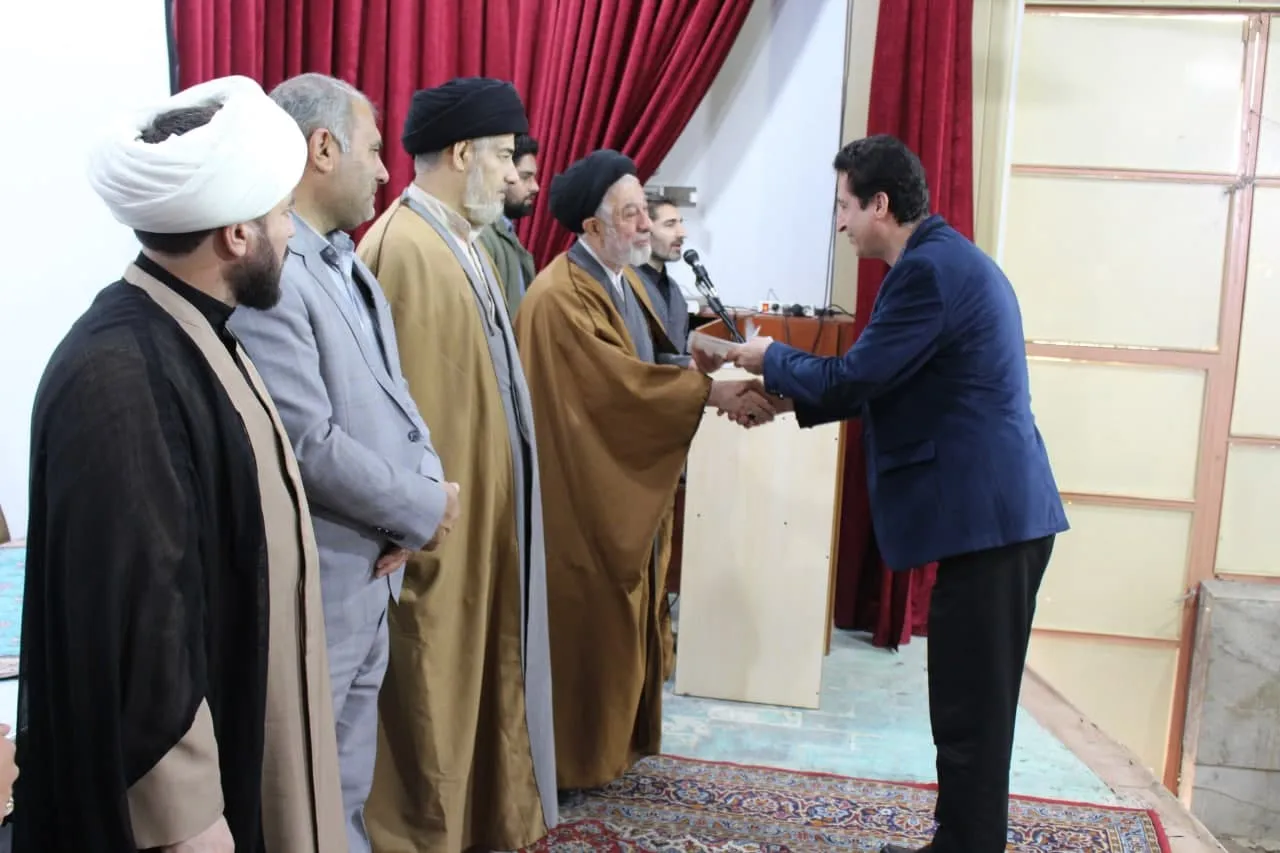 اجلاسیه نماز دانشآموزی شهرستان تاکستان برگزار شد