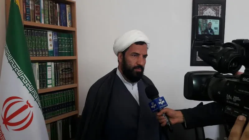 نهادینه شدن نماز در جامعه رافع بسیاری از مشکلات است