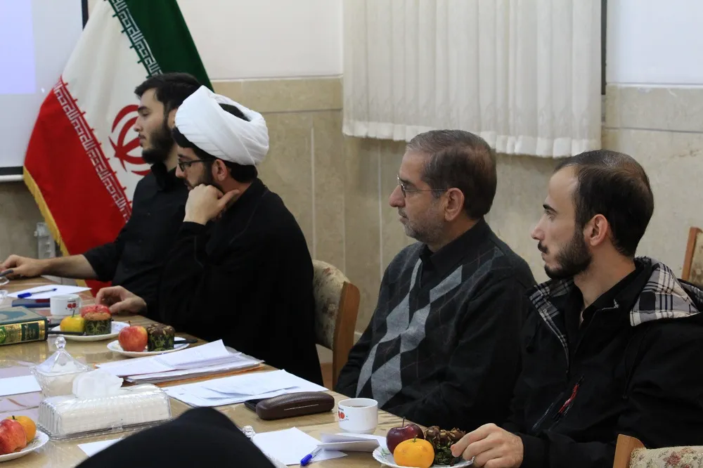 جلسه شورای مشاوران جوان ستاد اقامه نماز قم برگزار شد