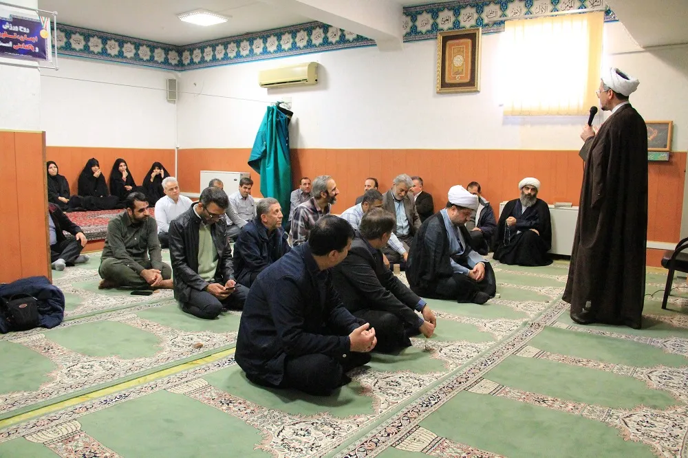 آیین تجلیل از فعالین نماز اداره کل ورزش و جوانان قم برگزار شد
