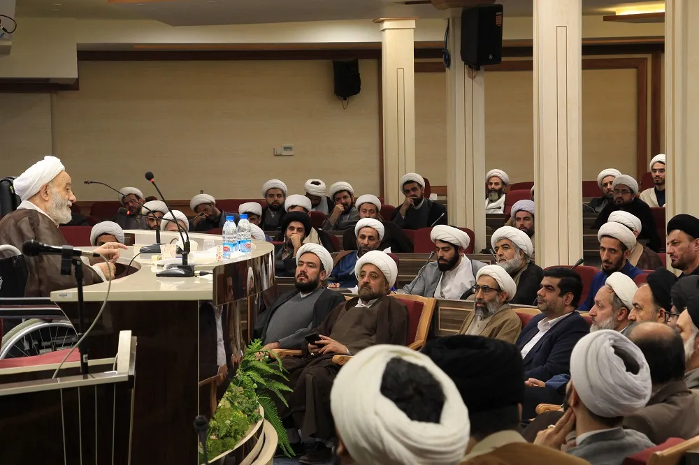 دوره معرفت افزایی و توانمندسازی ائمه جماعات دانشگاه فرهنگیان سراسر کشور برگزار شد