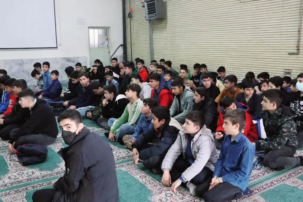 حضور امام جمعه شهرستان نظرآباد در جمع دانش آموزان
