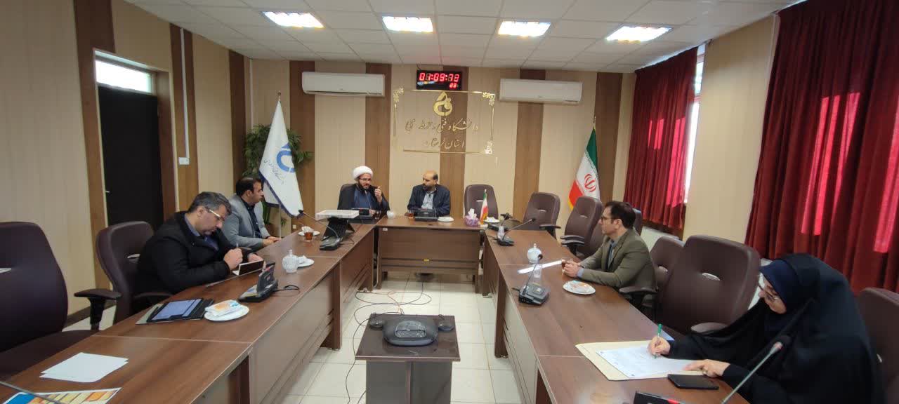 برگزاری شورای اقامه نماز دانشگاه فنی و حرفه ای استان لرستان