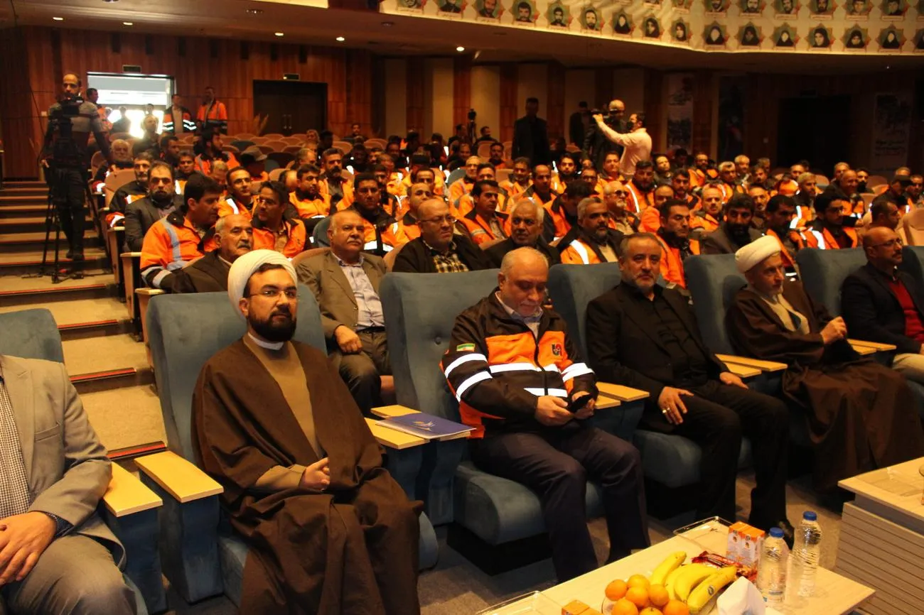 جلسه تجلیل از فعالان نماز عرصه حمل و نقل و تعاونی داران و رانندگان برگزار شد
