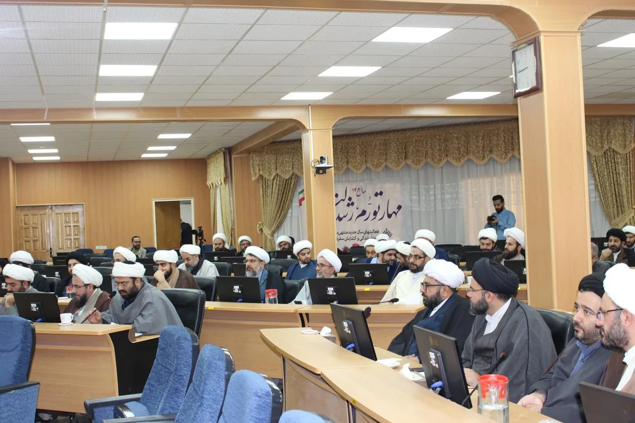 گردهمایی امامان جماعت دستگاه های اجرائی استان برگزار شد
