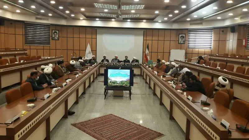 نشست هم اندیشی ائمه جماعات دانشگاه های چهارمحال و بختیاری برگزار شد
