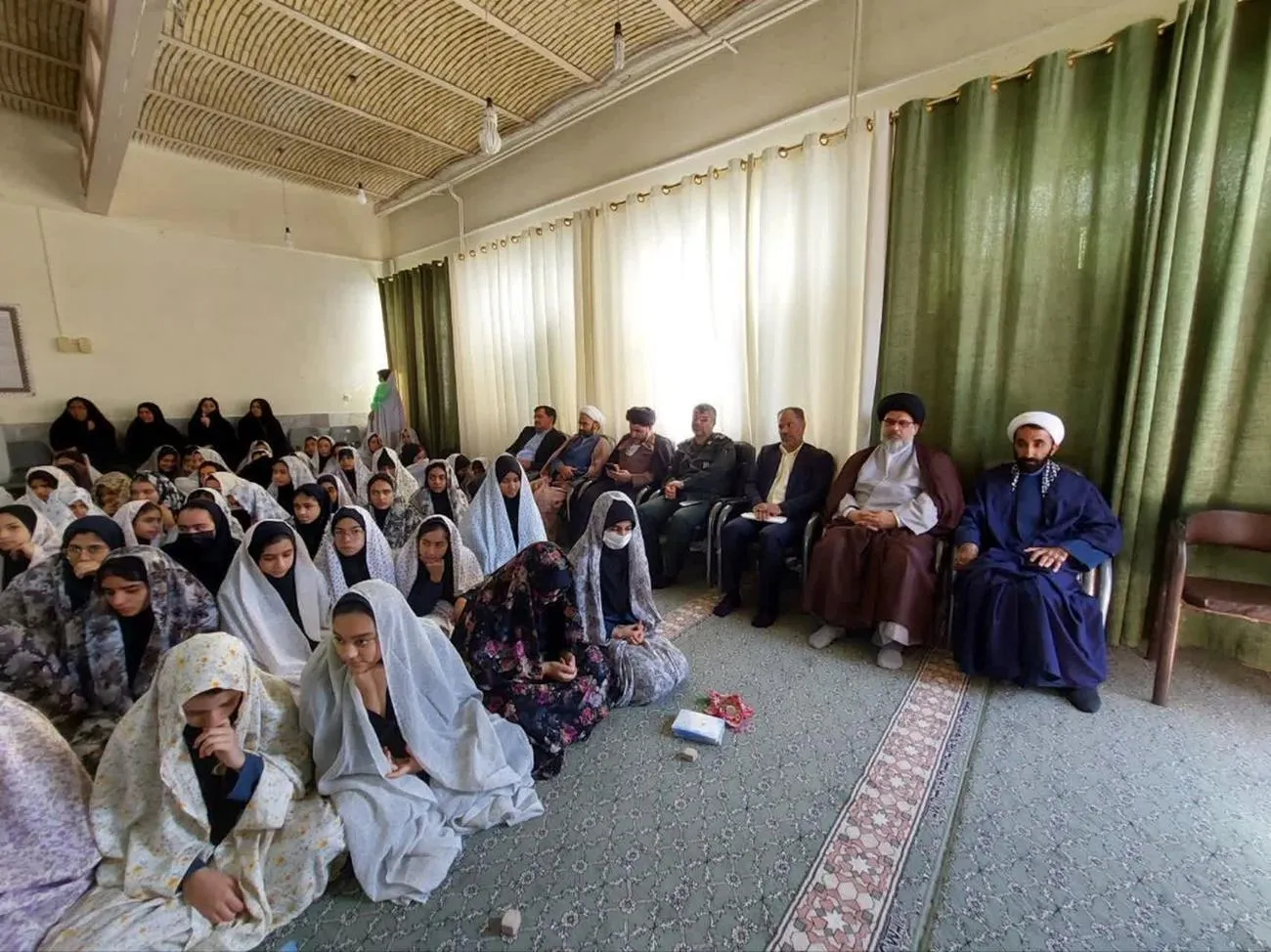 سلسله اجلاس نماز مدارس استان یزد