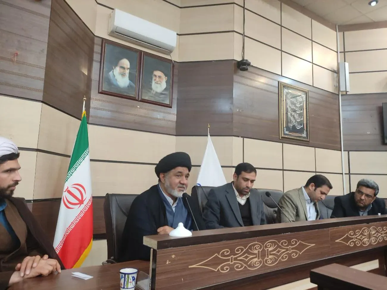 شورای اقامه نماز شهرستان مهریز برگزار شد