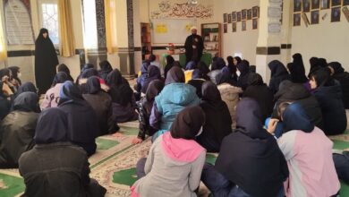 برگزاری نشست دانش آموزی با موضوع معارف نماز در مدرسه بهشت آیین