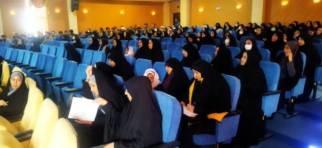 دوره آموزشی اسرار، آداب و آثار نماز ویژه فرهنگیان شهرستان نطنز اصفهان