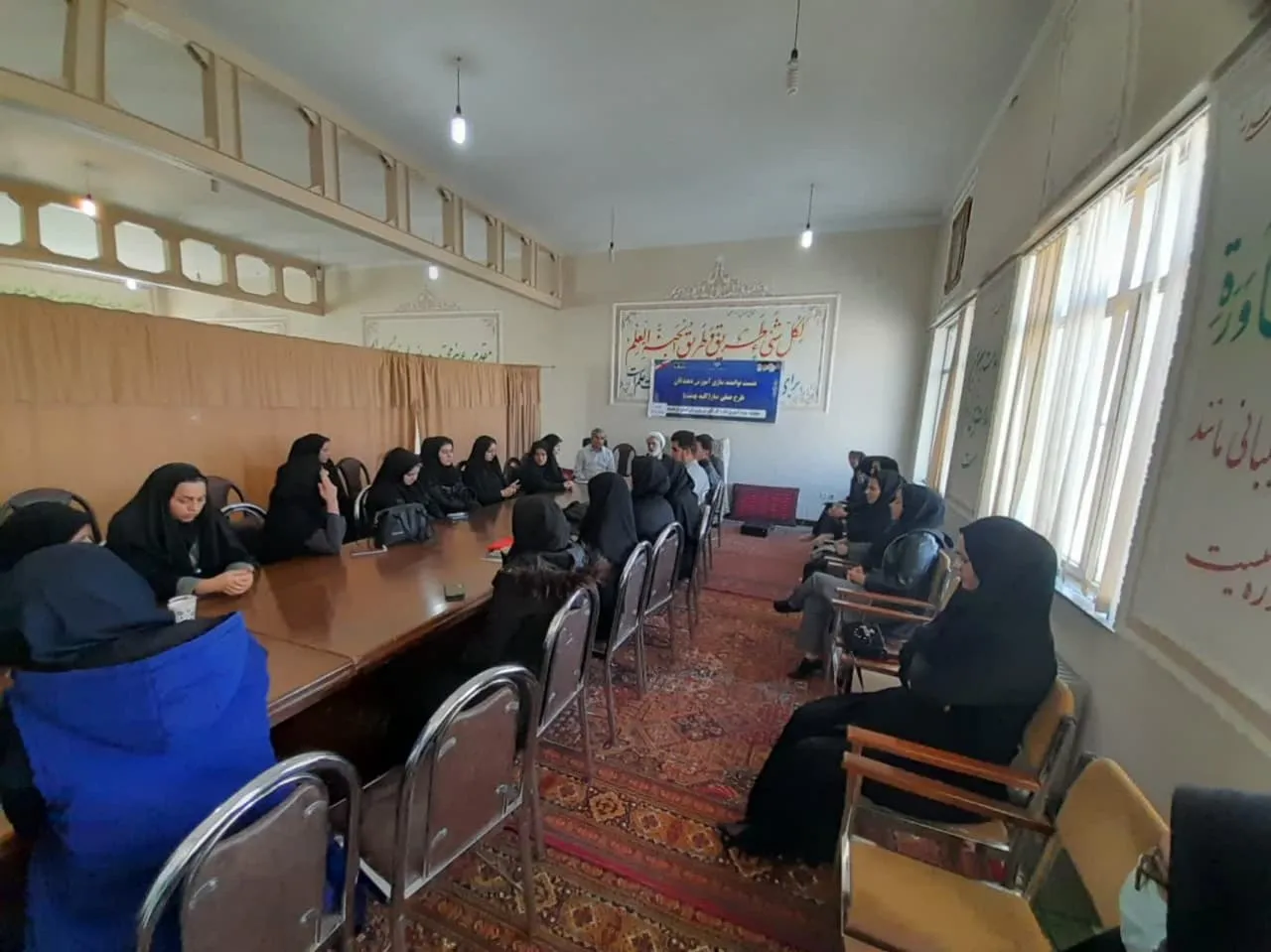 طرح «نماز، کلید بهشت» با موضوع آموزش عملی نماز با همکاری معاونت سوادآموزی با حضور مدیر ستاد اقامه نماز استان کرمانشاه برگزار شد.2
