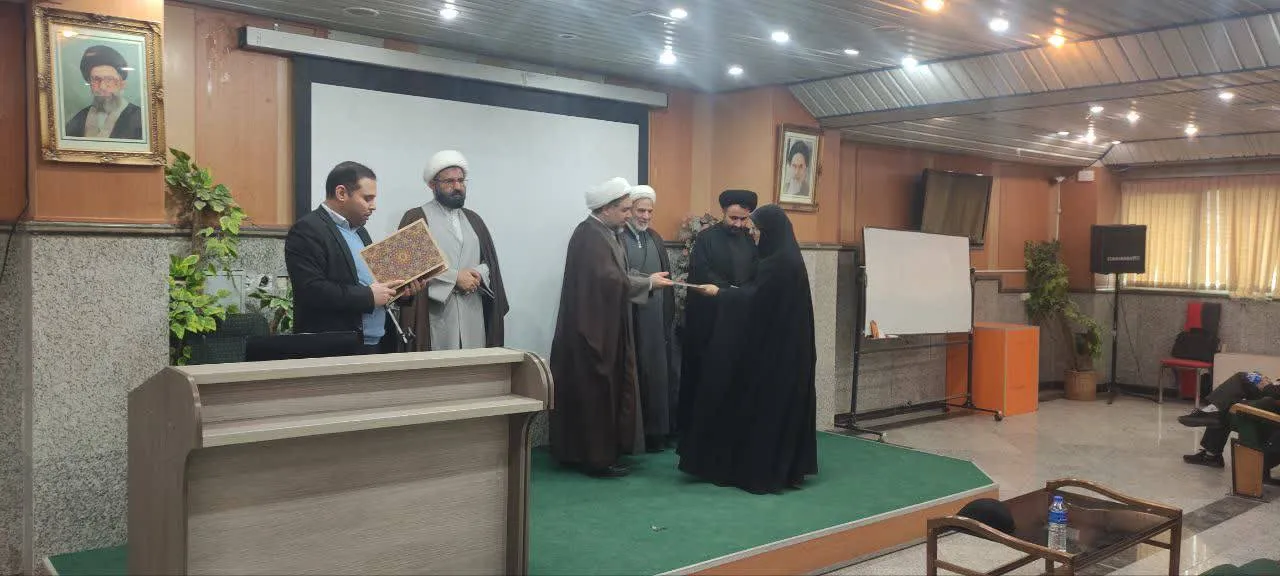 پنجمین نشست فصلی دبیران اقامه نماز دستگاههای اجرایی استان همدان برگزار شد