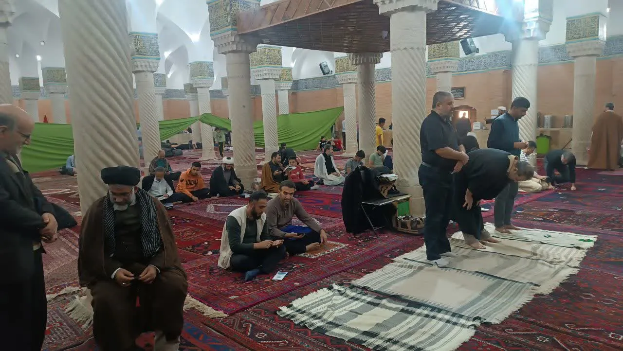 مراسم اعتکاف در مساجد سطح استان کردستان برگزار شد