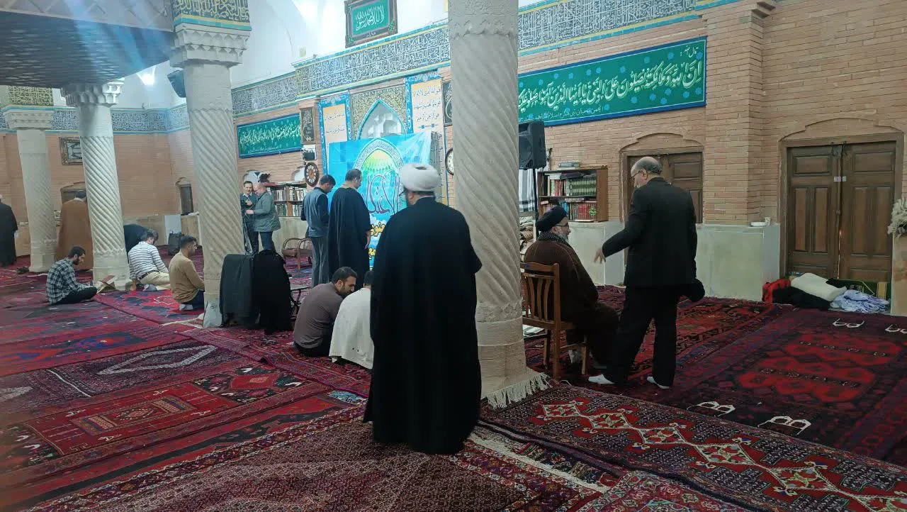 مراسم اعتکاف در مساجد سطح استان کردستان برگزار شد