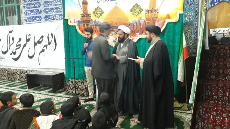 برگزاری محفل شب شعر نماز در چهارمحال و بختیاری