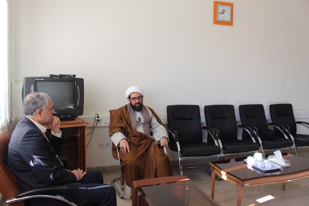 مدیر ستاد اقامه نماز با مدیر کل دفتر امور اجتماعی و فرهنگی استانداری مرکزی دیدار کرد