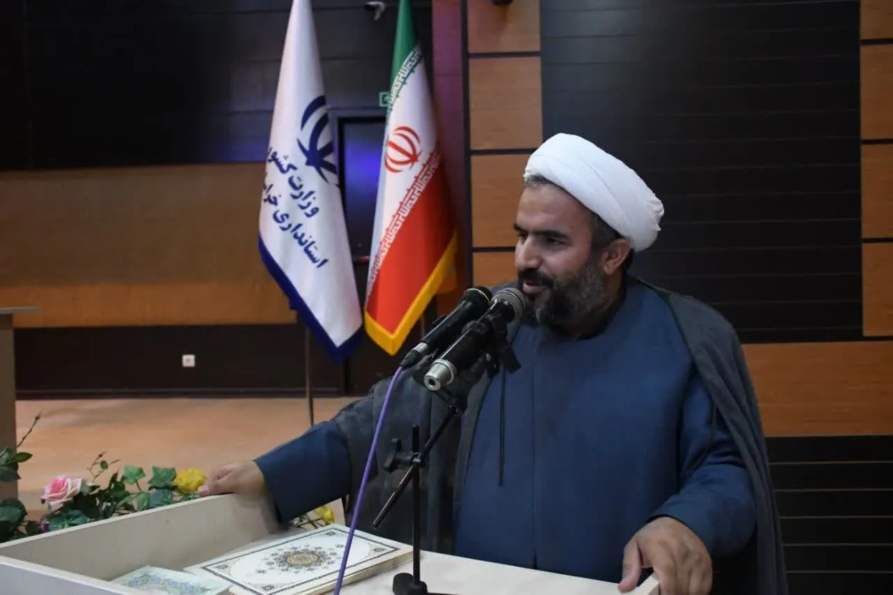 هفتمین اجلاس استانی نماز خراسان جنوبی با عنوان نماز نسل نو برگزار شد
