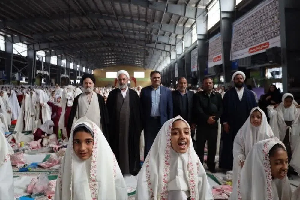 برگزاری جشن تکلیف دو هزار دختر مکلف شهرستان رفسنجان