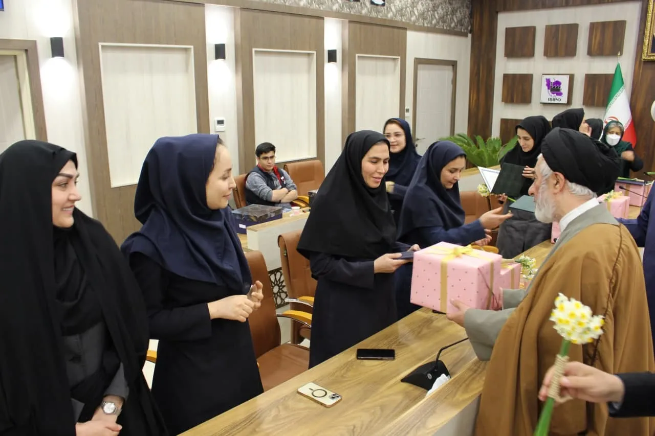 جشن تکلیف فرزندان کارکنان اداره شرکت شهرکهای صنعتی استان قزوین برگزار شد