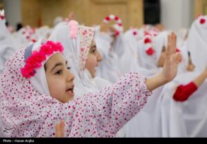جشن تکلیف بزرگ 1500 نفری دانش آموزان مکلف دختر زنجانی .