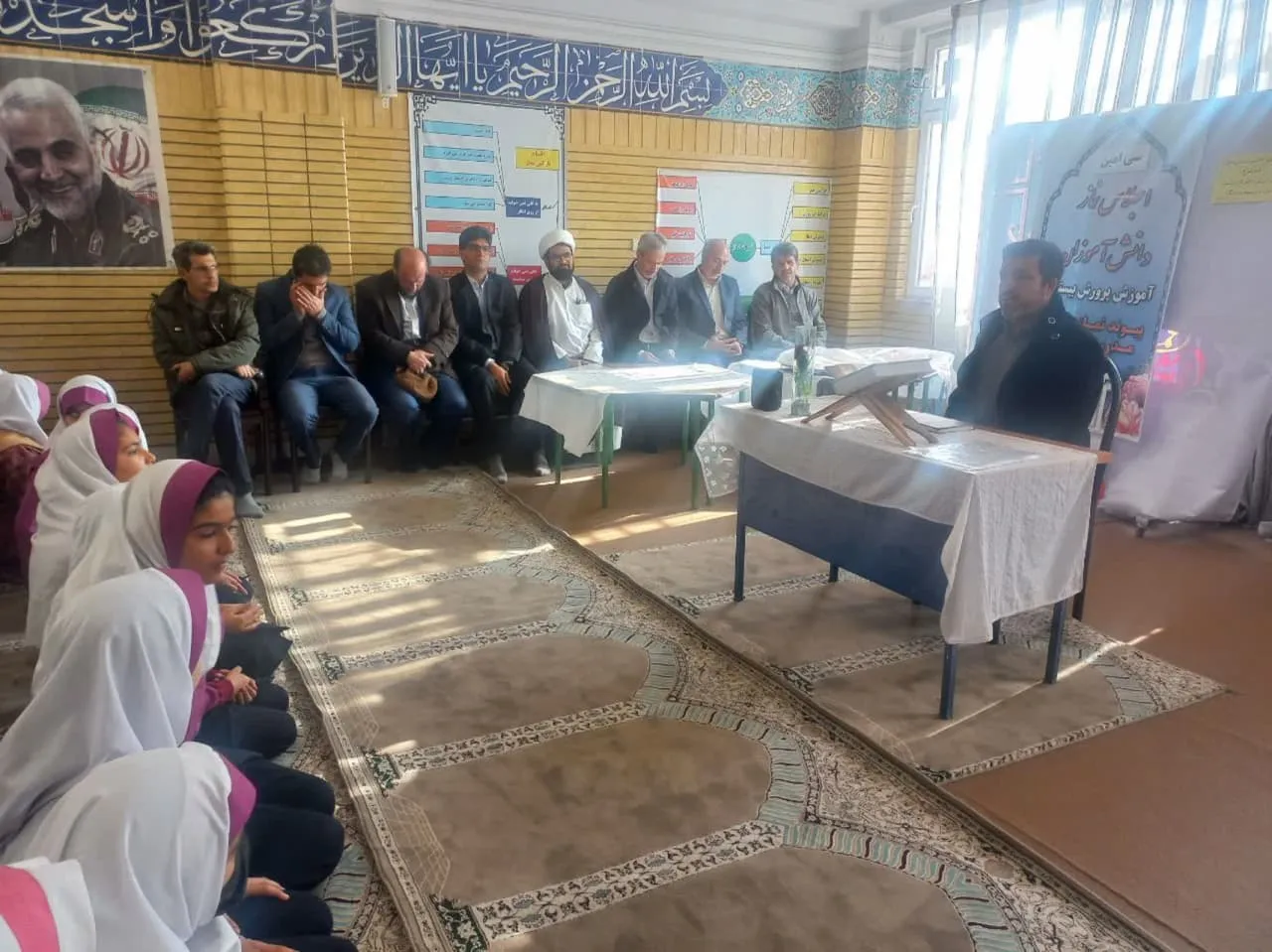 اجلاس دانش آموزی نماز منطقه بیستون برگزار شد.2