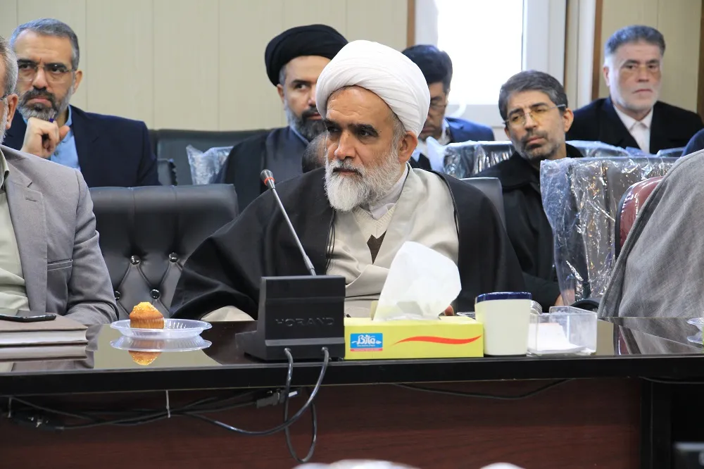 چهارمین نشست فصلی دبیران اقامه نماز ادارات و دانشگاه های استان قم برگزار شد