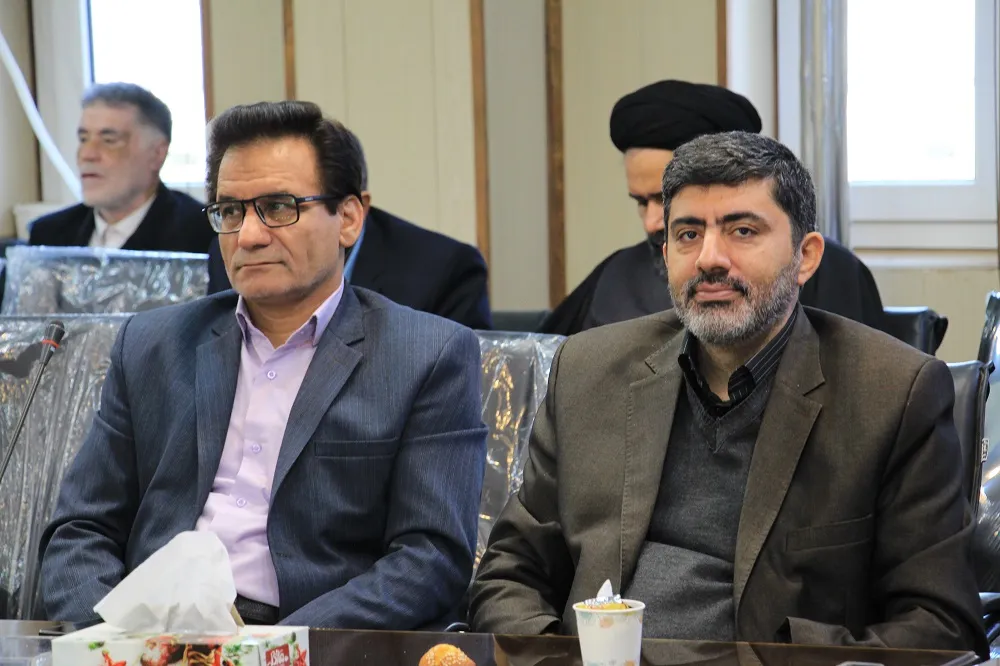 چهارمین نشست فصلی دبیران اقامه نماز ادارات و دانشگاه های استان قم برگزار شد