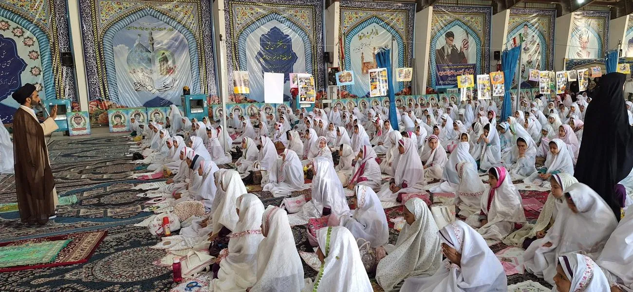 دانشآموز دختر کوه چناری فارس