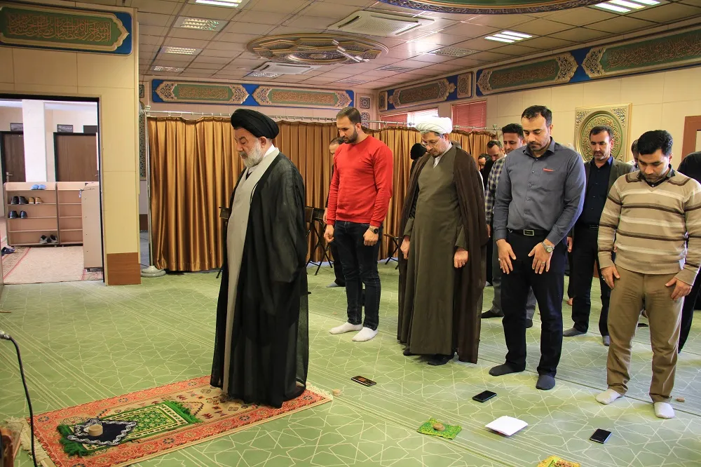 شورای اقامه نماز بنیاد مسکن انقلاب اسلامی قم برگزار شد