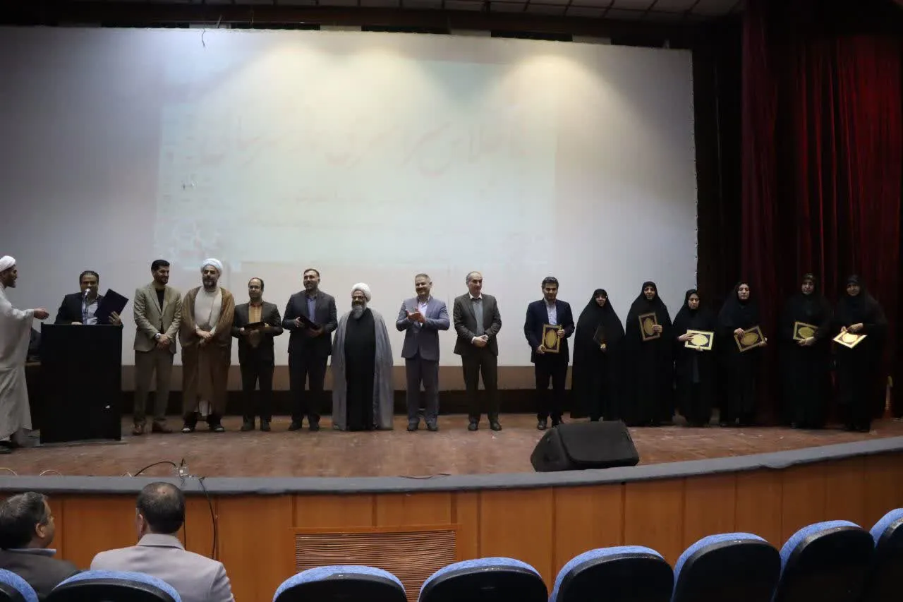 اجلاس نماز شهرستان فردیس برگزار شد