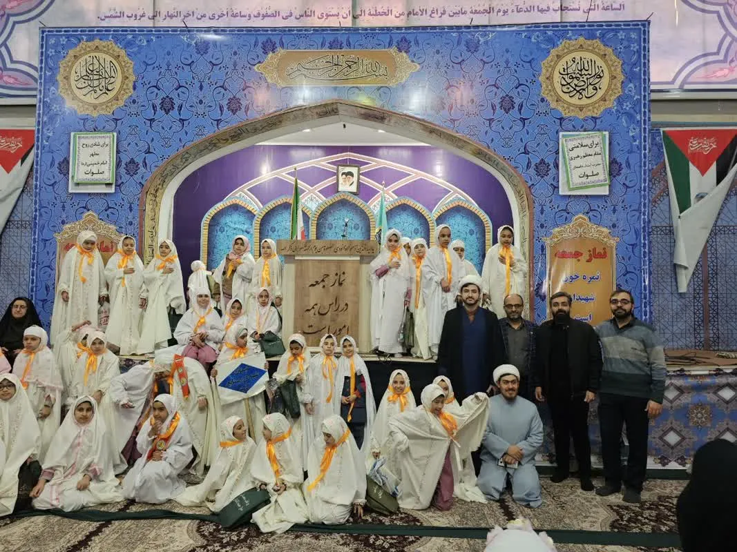 جشن تکلیف ۳ هزار دانش آموز کاشانی برگزار شد