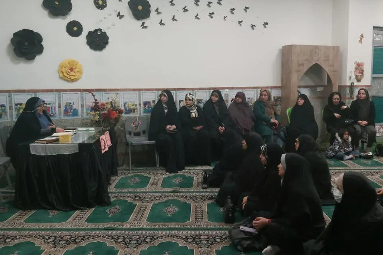نشست شیوه های دعوت به نماز برای والدین دانش آموزان مدرسه شاهد ام البنین شهر ری