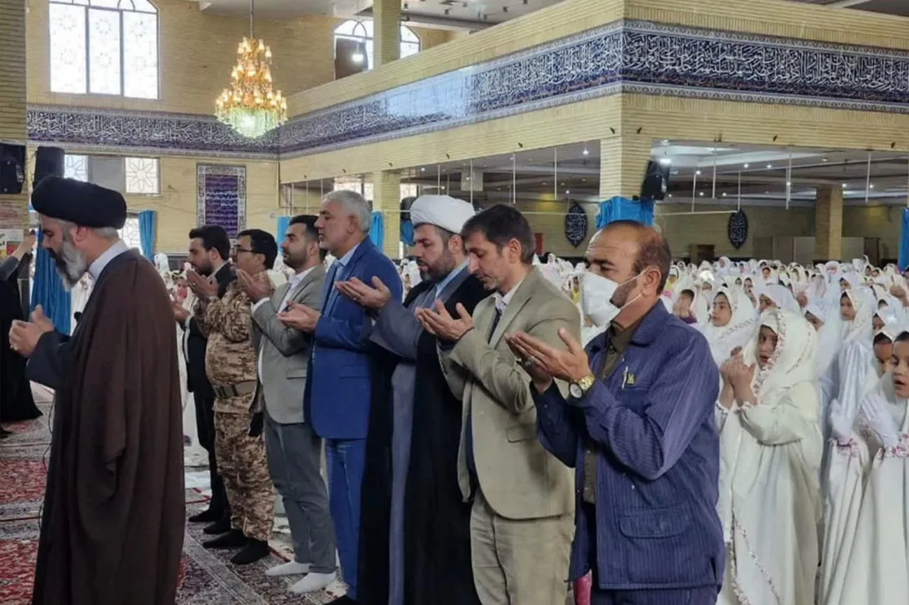 مراسم جشن عبادت 1600 دانش آموز دختر ناحیه یک آموزش و پرورش شهرستان بهارستان
