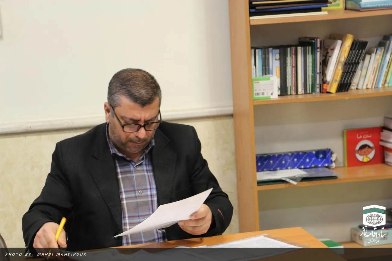 جلسه معاون پرورشی اداره کل آموزش و پرورش شهرستان های استان با مدیر اقامه نماز استان تهران